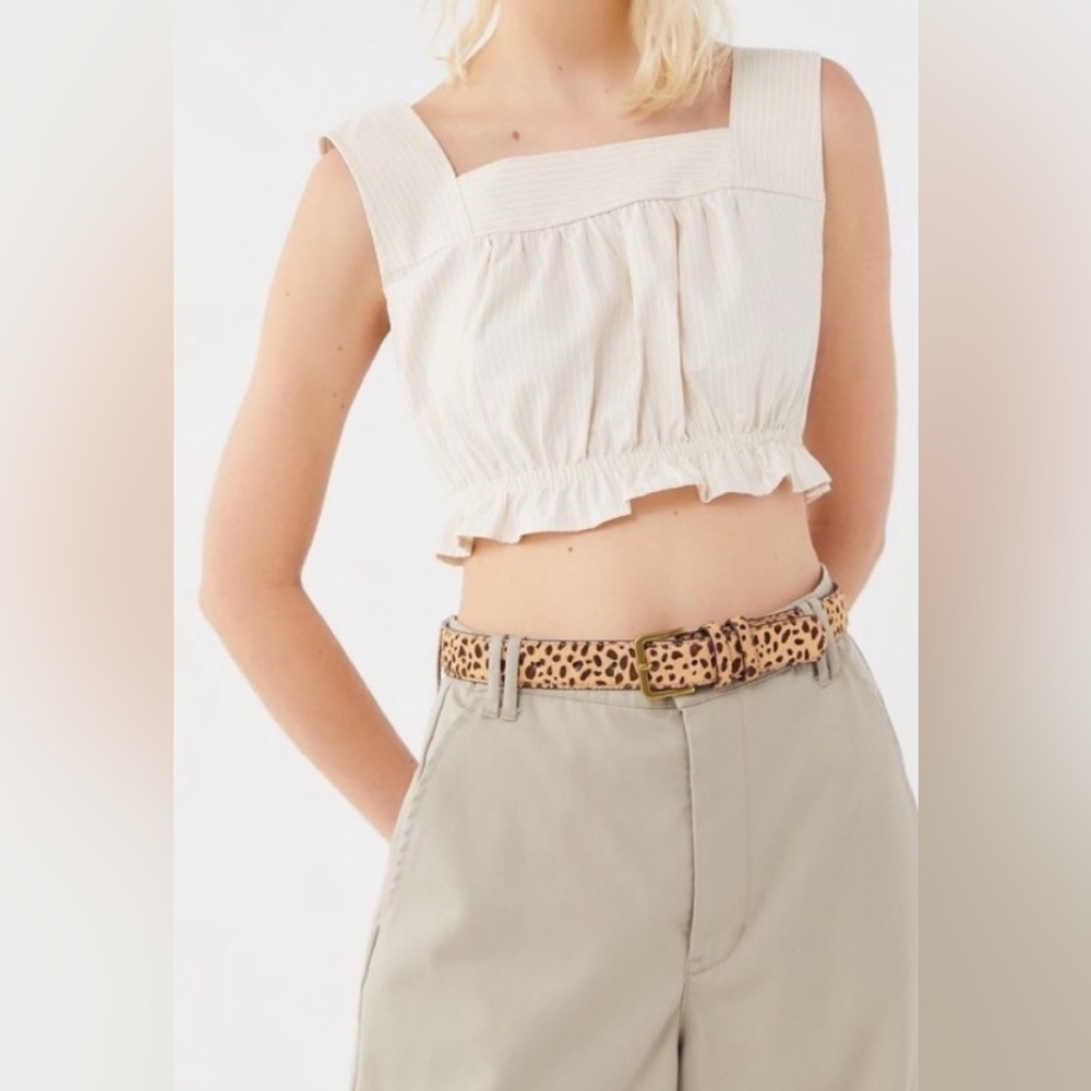UO Urban Renewal Striped Ruffle Hem
Cropped Top Size XS